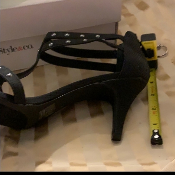Style & Co 8.5 heels - Picture 4 of 6